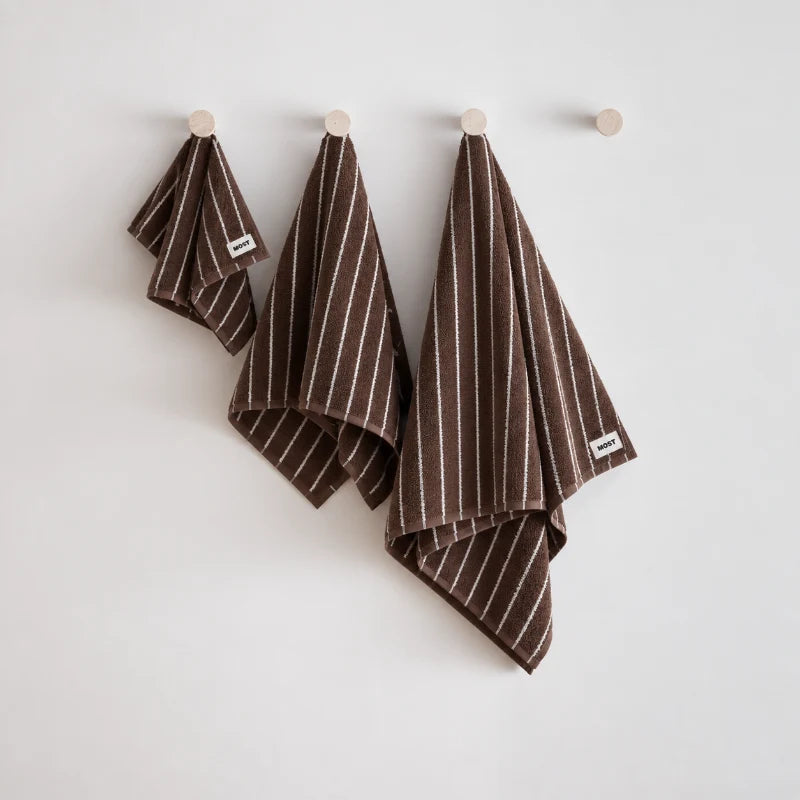 Set de bain rayures marrons et blanches