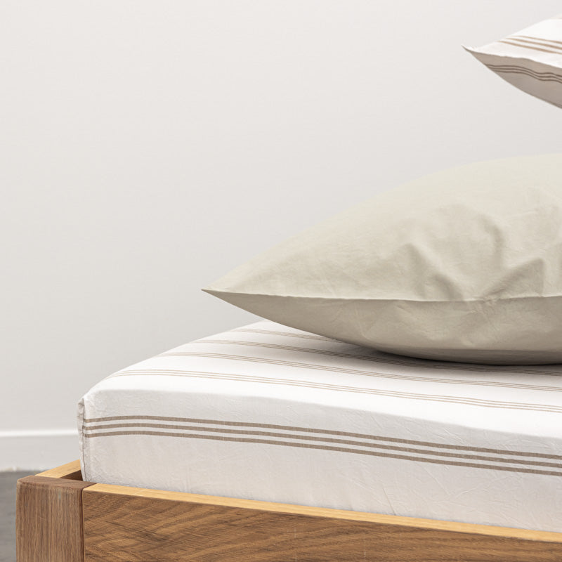 120 thread count washed cotton percale fitted sheet • Beige/brown Stripes
