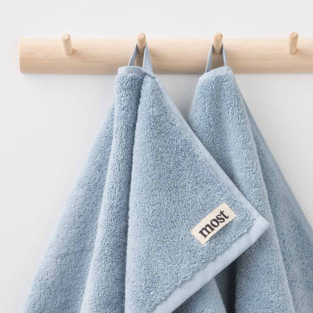 Glacier organic cotton bath towel