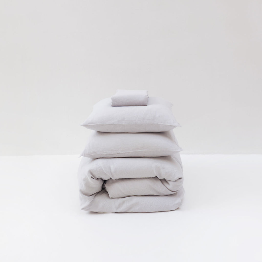 Pebble Gray Washed Linen Bed Set