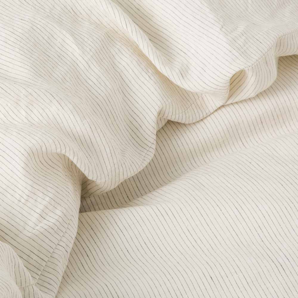 Washed linen duvet cover with black stripes 