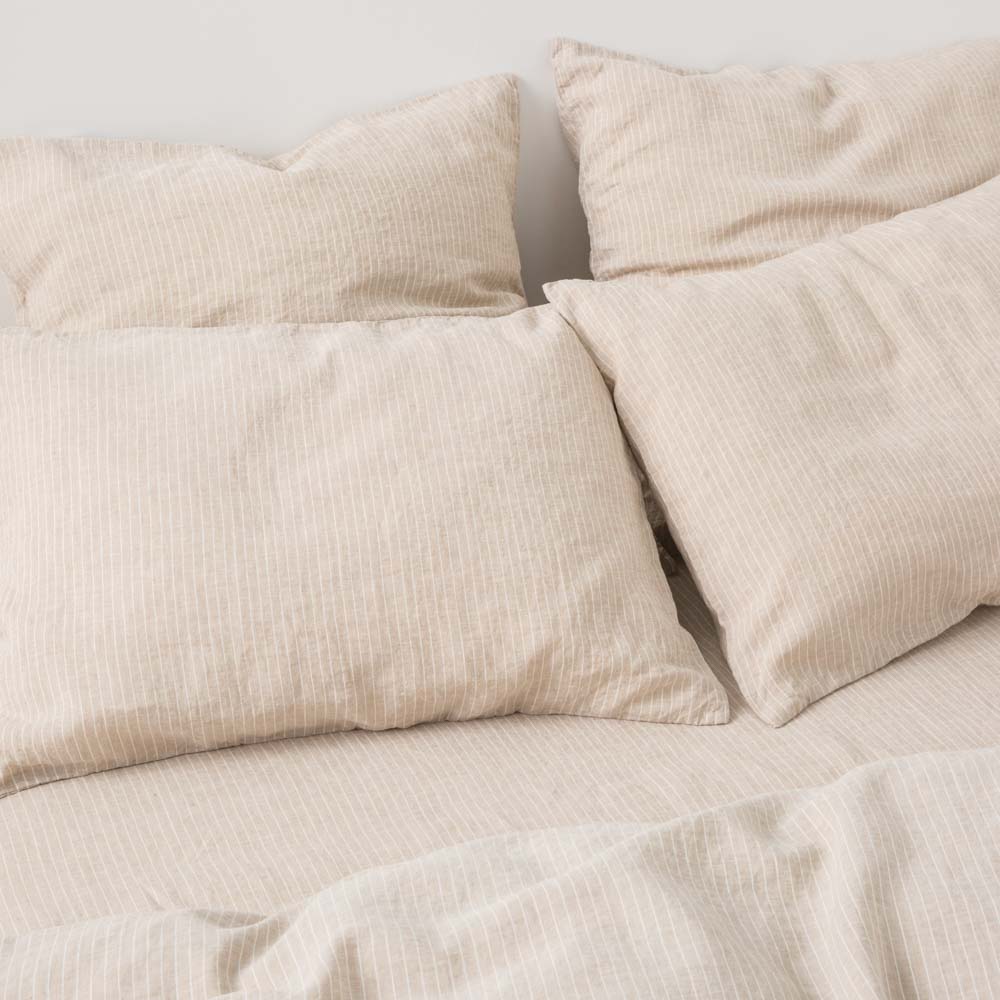 2 washed linen pillowcases 190g/m² • White Stripes